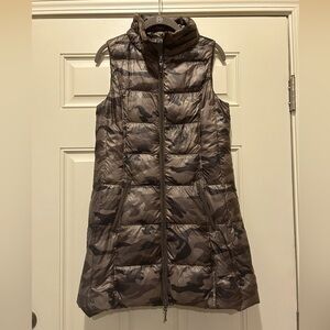 NWOT L’ATELIER Camouflage Packable Down Long Vest